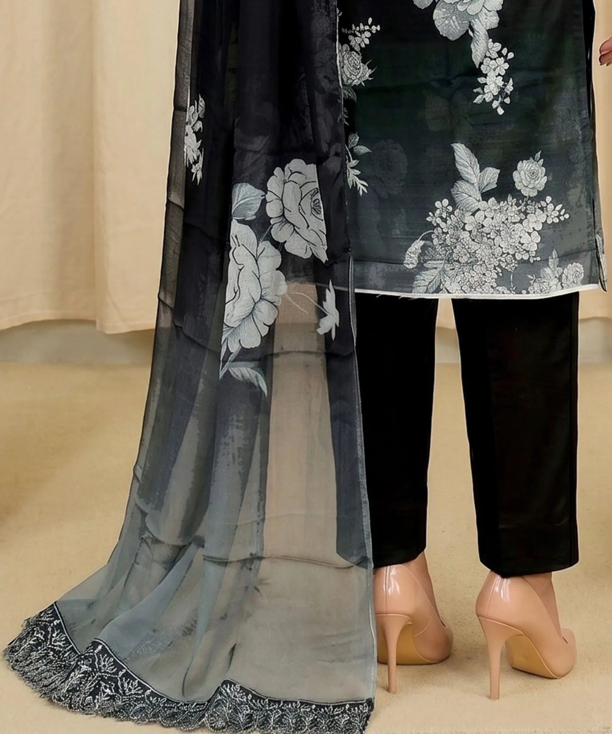 Black Unstitched 3PC Suit Dupatta Pattern Detail